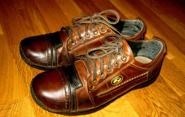 Кожаная обувь отличного качества - вещь не дешевая