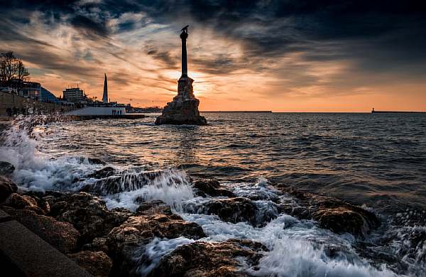 На улице днем