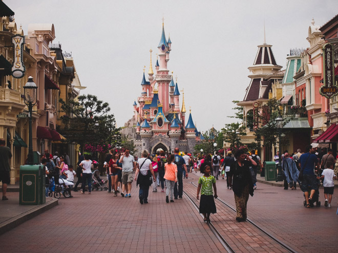 Аттракционы Диснейленда в Париже: описание