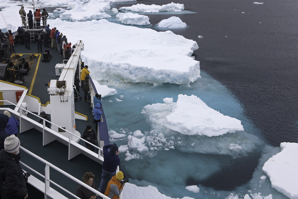 Космонавтов