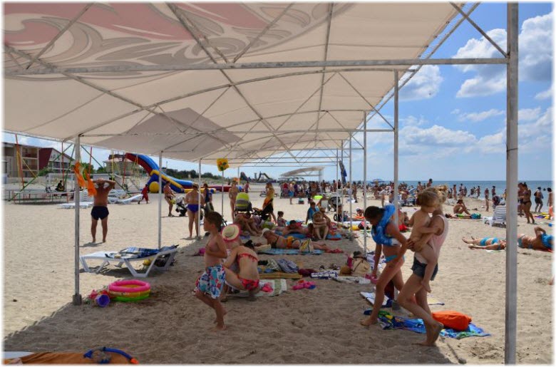 Пляж «Дельфин» в Поповке