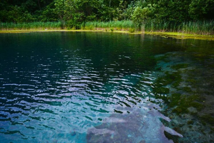 Проточное озеро в Казани
