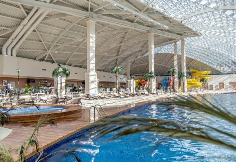 Аквапарк «Mountain Beach» на горнолыжном курорте «Роза Хутор»