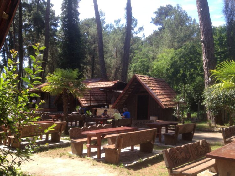 Кафе Абхазский дворик в Пицунде