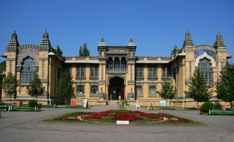 Главные нарзанные ванны