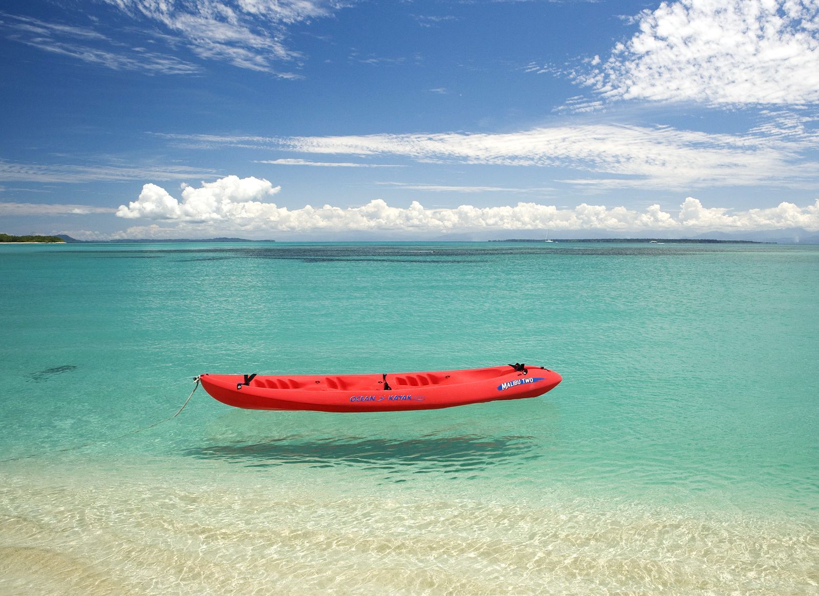 Красное море: почему оно так называется, солёность водоёма, обитатели, характеристики, климат, интересные факты
