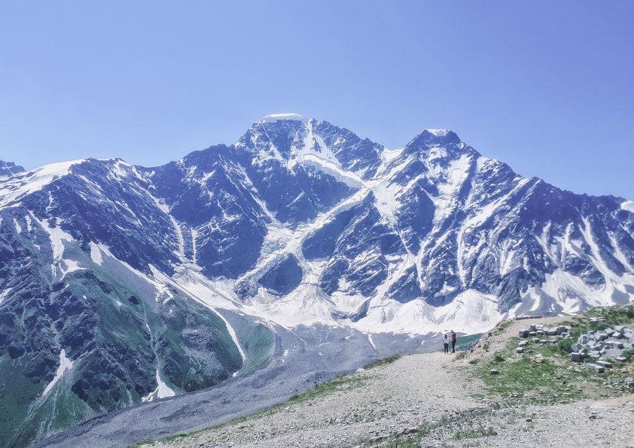 Вид на ледник «Семерка»
