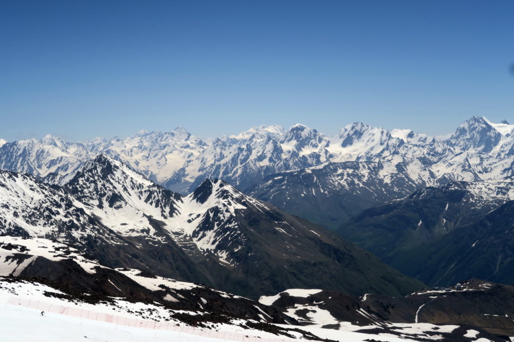 На юго-восток от станция Гарабаши