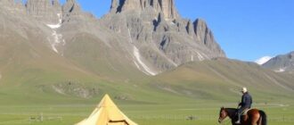 Алтай глазами туриста: трекинг, конные маршруты и глэмпинг
